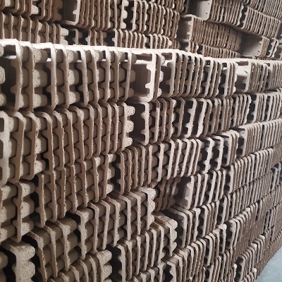 �������е���